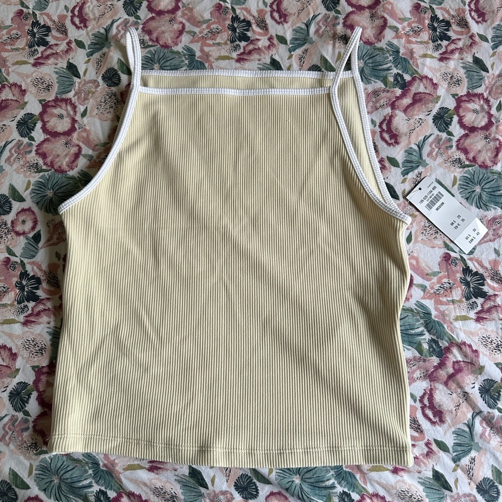 Abercrombie seamless tank top with square neck in light yellow nwt medium